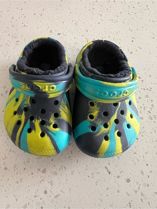 CROCS Other - Crocs Kids Tie-Dye Foam Clog - Black, Yellow & Teal